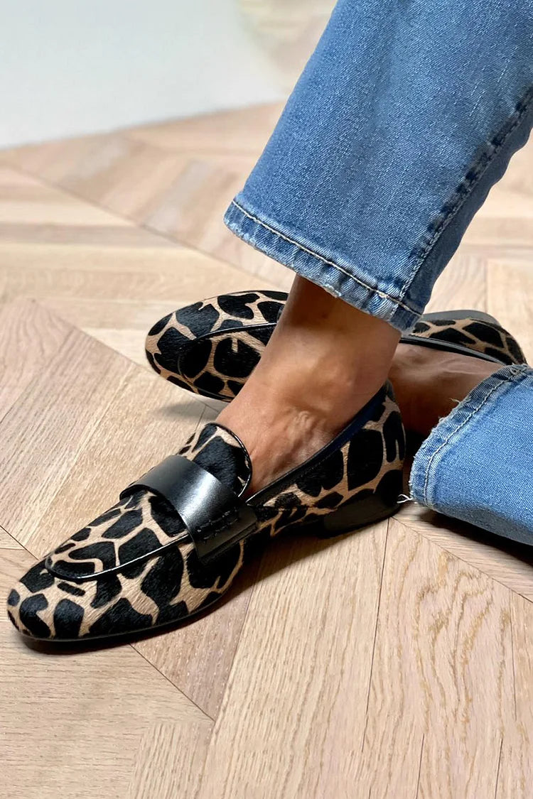 Women's Animal Print Pointed Toe Loafers with Flat Sole - Front