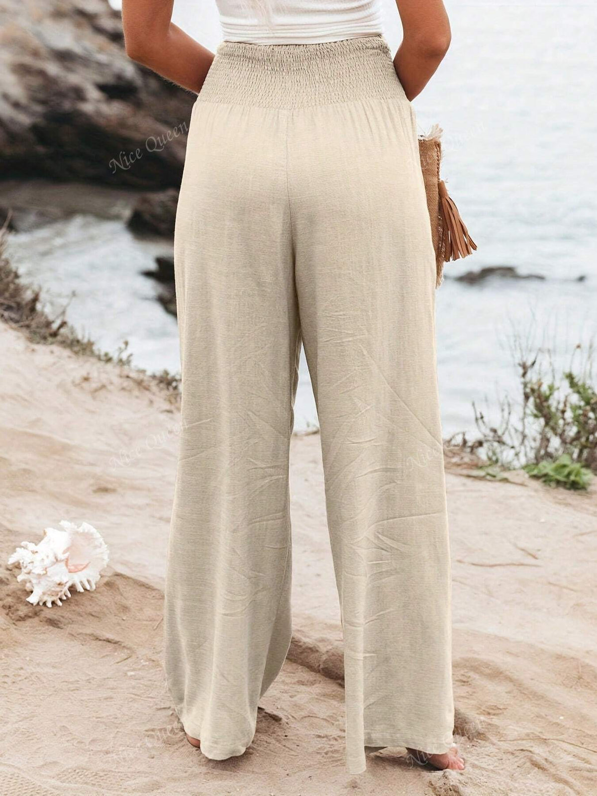 Women's woven wide-leg trousers - detail