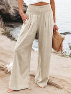 Women's woven wide-leg trousers in apricot
