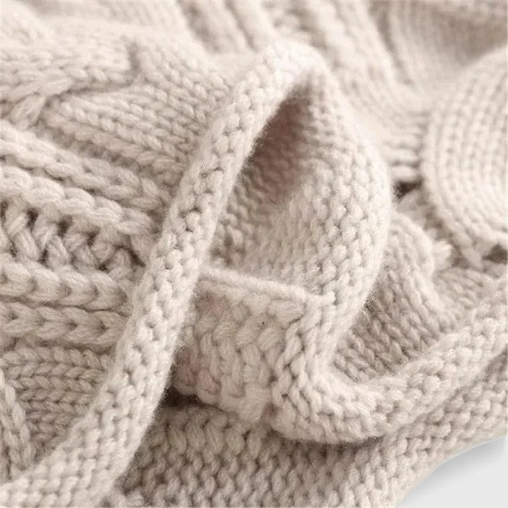 Cable Knit Sweater - Detail