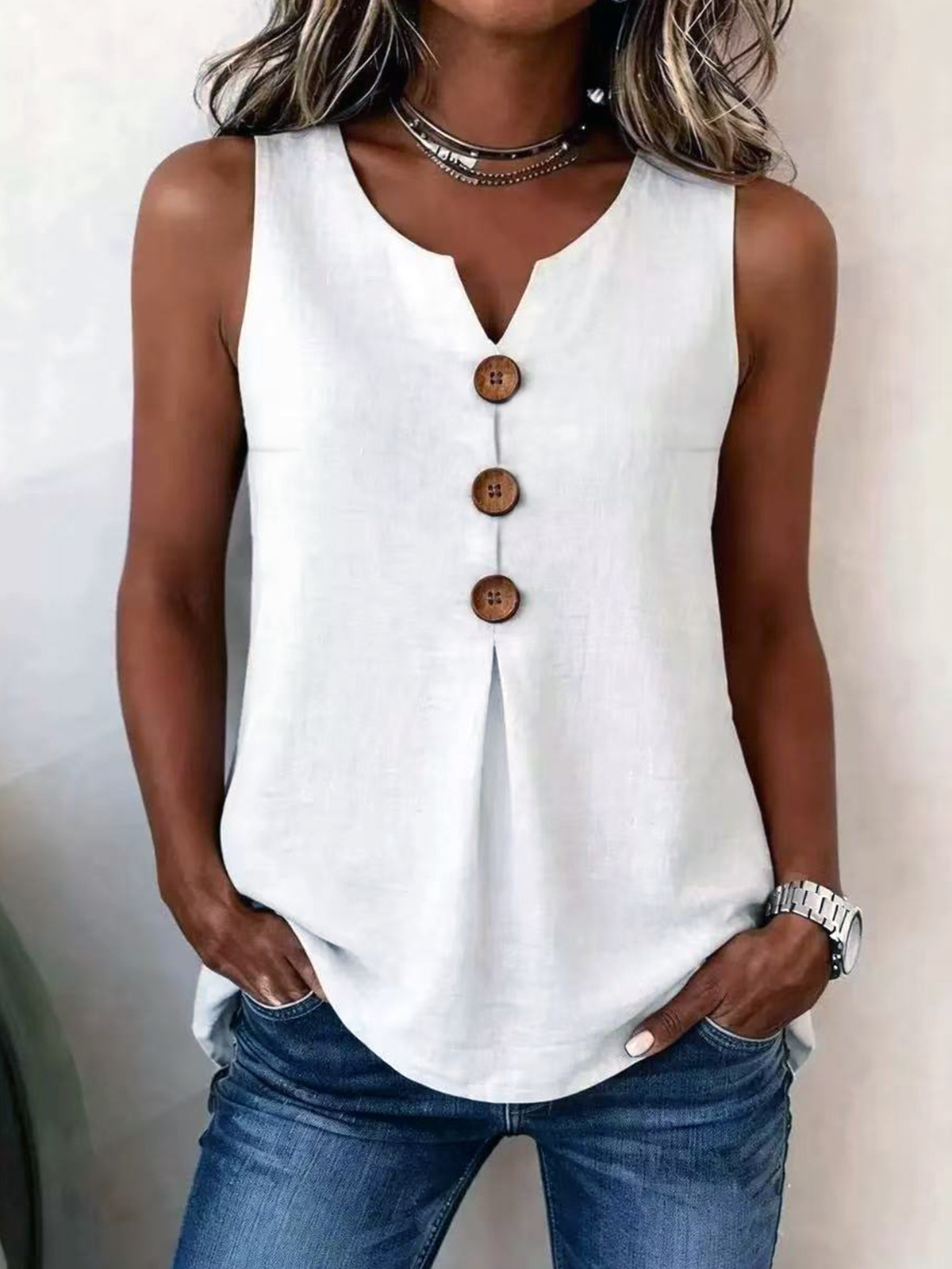 Women's pleated front blouse in white