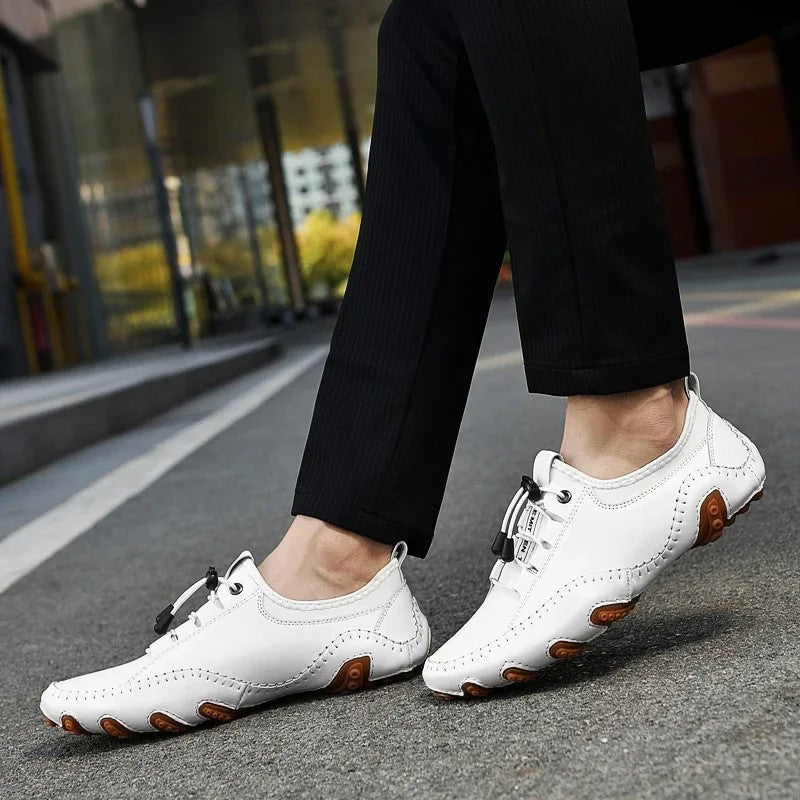 Men's lace-up skate shoes - side